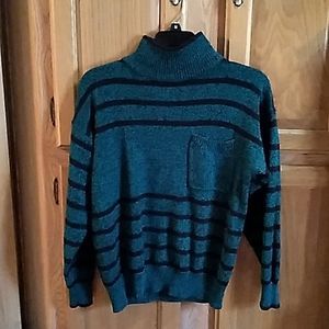 OHI Sz S/M Turtleneck Sweater